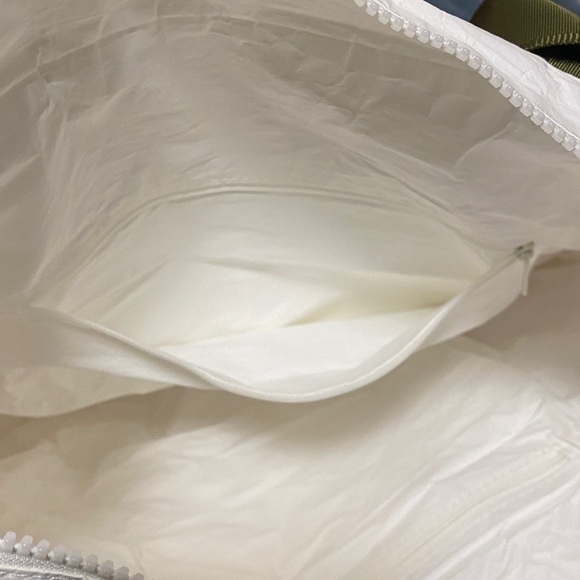 ALOHA Collection Day Tripper - Picture 6 of 6